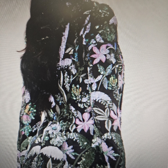 Brand New Sequins Floral Patterned Blazer - Picture 2 of 3